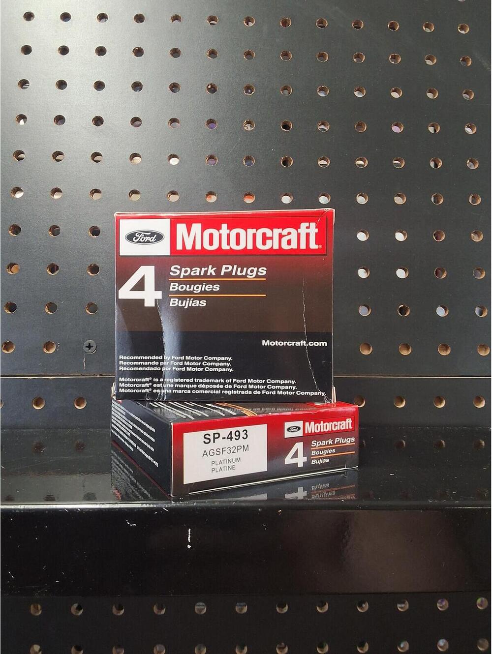 Motorcraft SP-493 AGSF32PM Platinum Spark Plugs, 2 4-Packs
